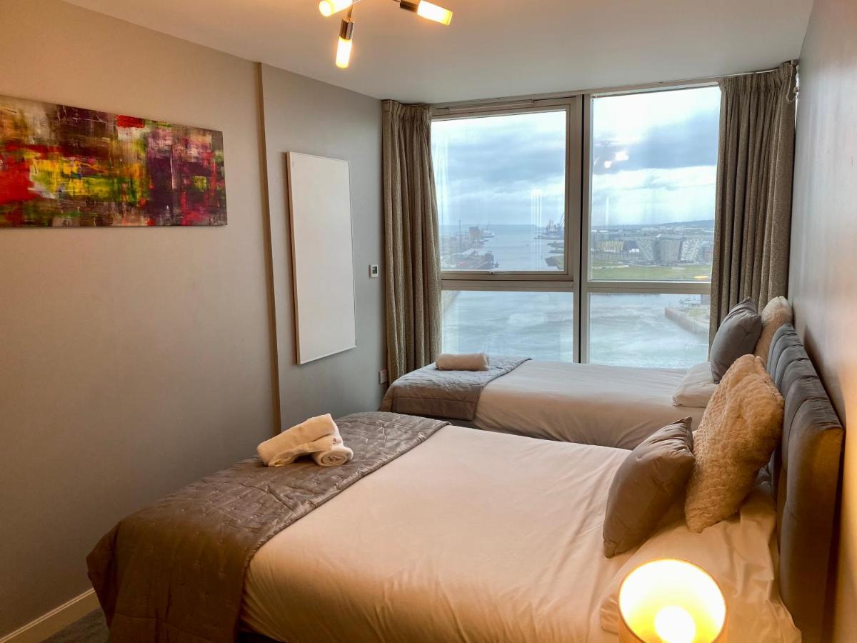 Titanic And Sea View Belfast 2 Bedroom Apartment City Centre Bagian luar foto